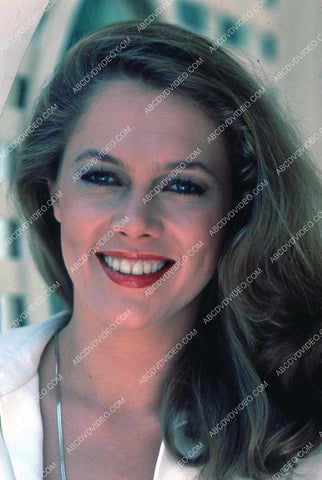 beautiful Kathleen Turner portrait 35m-17107