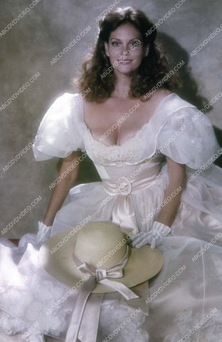 beautiful Lesley Ann Warren in her southern belle dress 35m-17174
