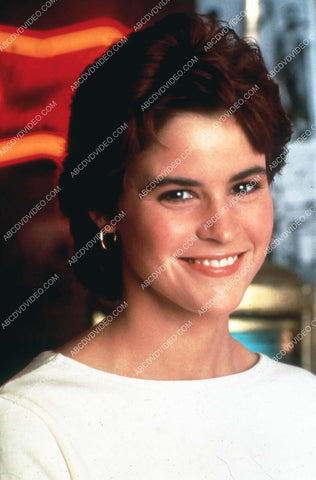 great smile Ally Sheedy portrait 35m-17356