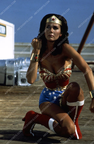 sexy Lynda Carter as TV Wonder Woman 35m-2004