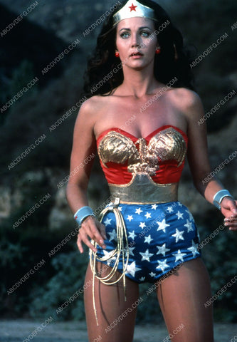 gorgeous Lynda Carter TV Wonder Woman 35m-2028