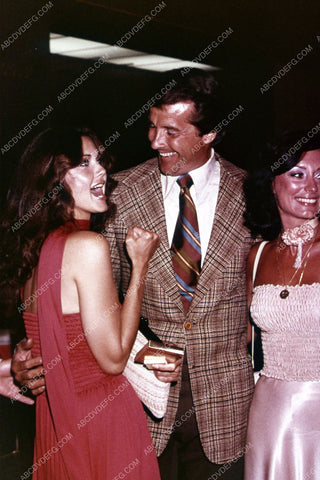 candid Lynda Carter w Lyle Waggoner and wife 35m-2049