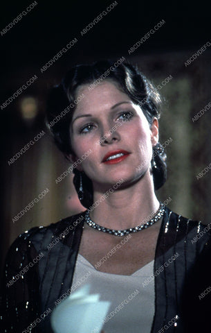 beautiful Lois Chiles portrait 35m-2106