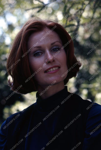 beautiful Susan Clark outdoors portrait 35m-2121