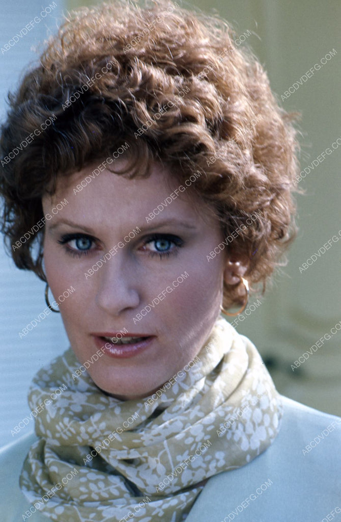 Susan Clark portrait 35m-2126 – ABCDVDVIDEO