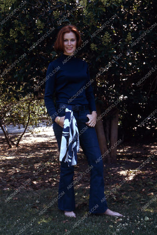 beautiful Susan Clark outdoors portrait 35m-2144