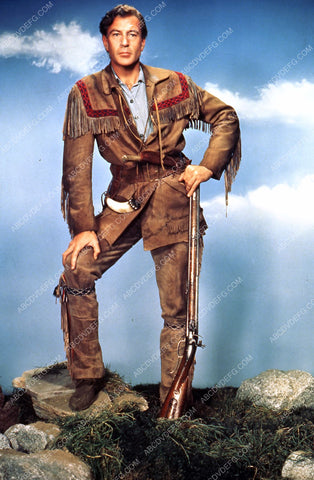 handsome Gary Cooper in western explorer outfit w flintlock 35m-2467