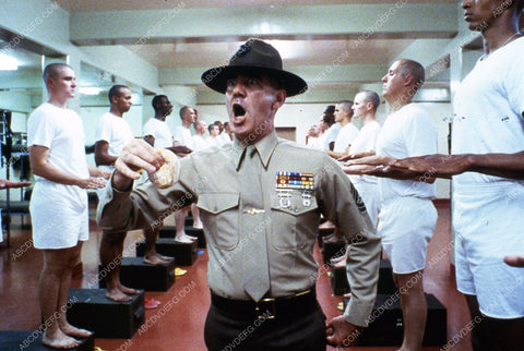 Vincent D'Onofrio R. Lee Ermey and a jelly donut film Full Metal Jacket 35m-3033
