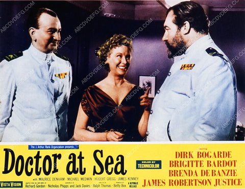 Brenda De Banzie James Robertson Justice film Doctor at Sea 35m-3326