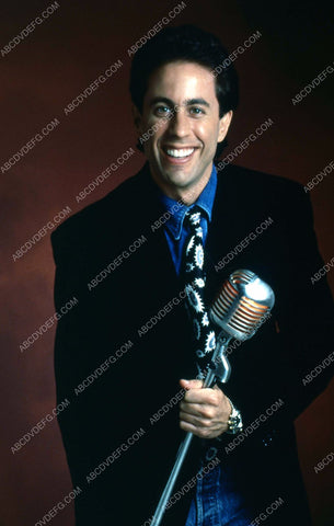 Jerry Seinfeld with the microphone 35m-3725