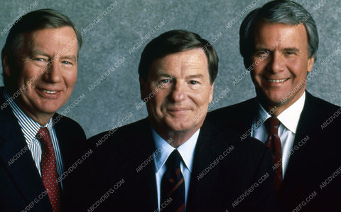 TV news anchors Tom Brokaw Jim Lehrer Robert MacNeil 35m-3728