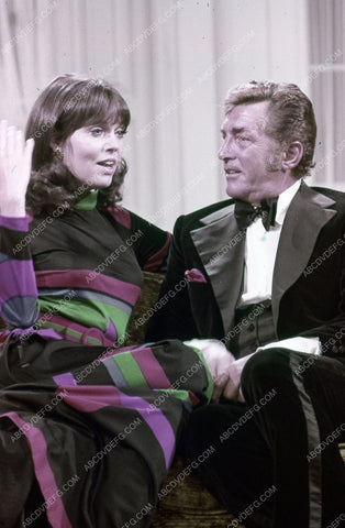 Barbara Feldon visits w Dean Martin TV The Dean Martin Show 35m-4150