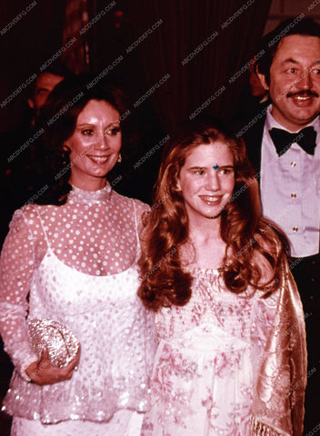 candid Melissa Gilbert and parents at some event 35m-4514