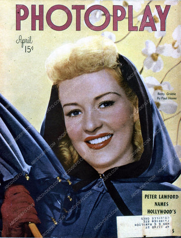 Betty Grable Photoplay magazine cover 35m-4562