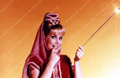 Barbara Eden cute w giant sparkler TV I Dream of Jeannie 35m-5636