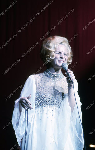 singer Brenda Lee live on stage 35m-5836