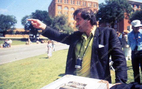 Oliver Stone directing film JFK 35m-6591