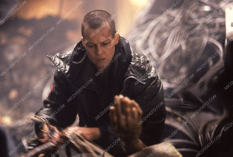 Sigourney Weaver sci-fi film Alien 3 35m-7048