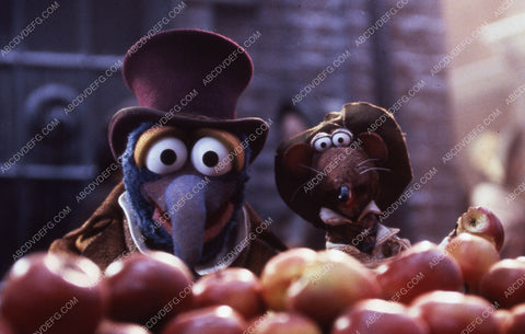 Gonzo (I Think) film The Muppets Christmas Carol 35m-7060