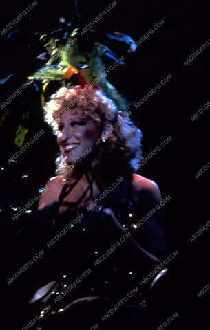 Bette Midler live on stage documentary film Divine Madness 35m-8037
