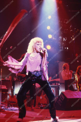 Bette Midler singing away film The Rose 35m-8046