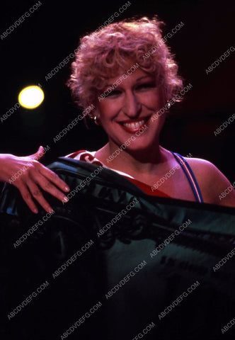 Bette Midler live on stage documentary film Divine Madness 35m-8052