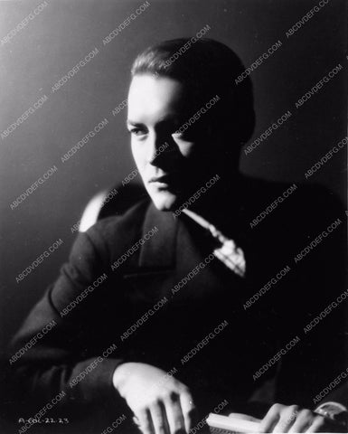 stylish Richard Cromwell portrait 3611-23