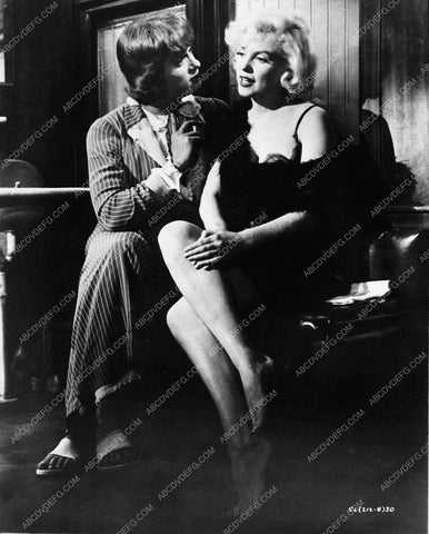 Tony Curtis Marilyn Monroe film Some Like it Hot 3634-11