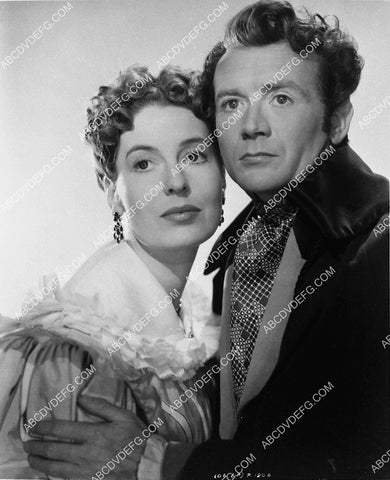 Valerie Hobson John Mills film Great Expectations 3644-29