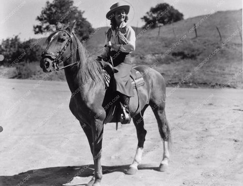 Pauline Moore on horseback 3701-16