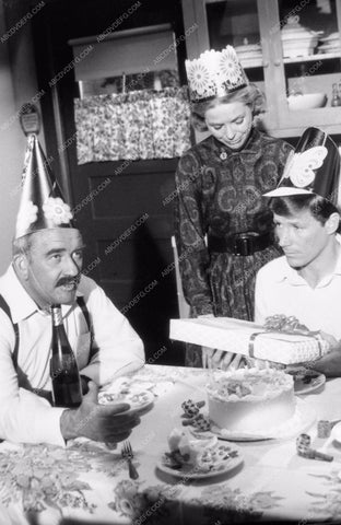 Ed Asner Dorothy McGuire Peter Strauss birthday cake Rich Man Poor Man 3707a-19