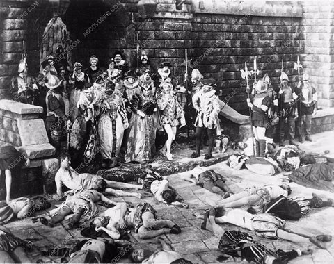 set and cast cool shot original classic silent film Intolerance 3790-27