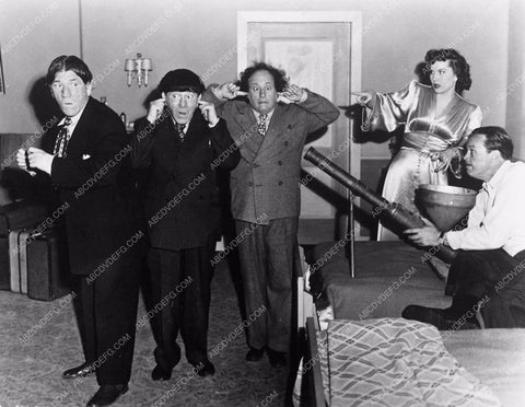 Three Stooges Moe Larry Shemp Jean Willes Dick Curtis 3-D short Don't Throw That Knife 3873-36