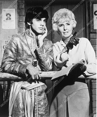 Sajid Kahn visits Barbara Stanwyck on set TV The Big Valley 3899-24