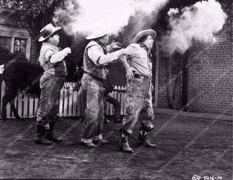 Three Stooges Moe Larry Shemp comedy short Shot in the Frontier 3915-14
