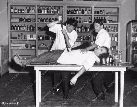 Three Stooges Moe Larry Shemp comedy short Bubble Trouble 3915-21
