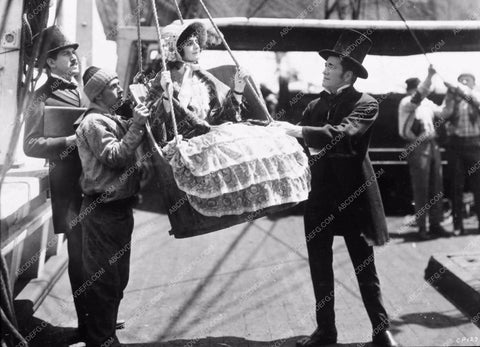 Marguerite Courtot silent film Down to the Sea in Ships 3926-15