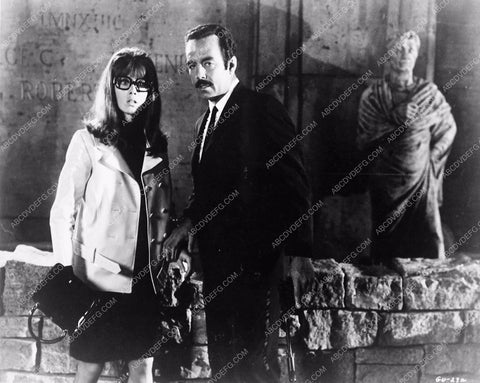 Stefanie Powers Noel Harrison Pernell Roberts The Girl From Uncle 3988-31