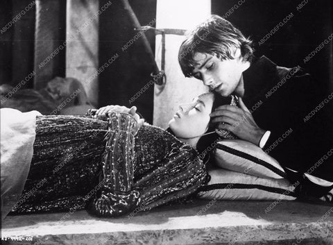 Olivia Hussey Leonard Whiting Romeo & Juliet 4001-26