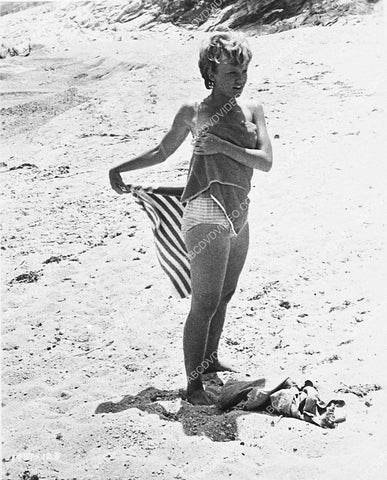 Hayley Mills drying off on the beach film The Truth About Spring 4003-08