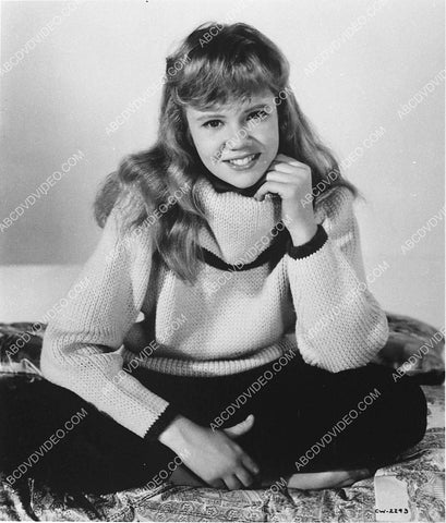 Hayley Mills in her sweater 4004-27