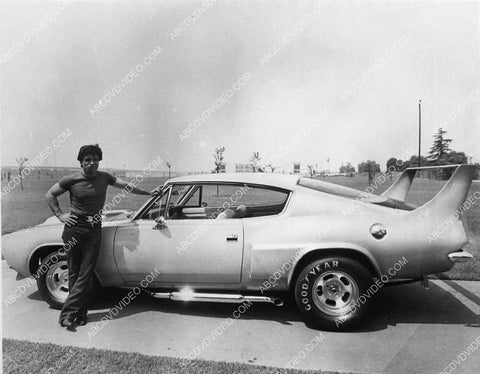 Robert Blake and his souped up hotrod racecar film Corky 4005-19