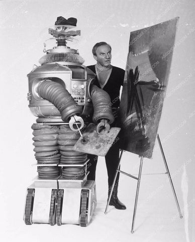 Jonathan Harris B-9 Robot Lost In Space TV show 4143-30