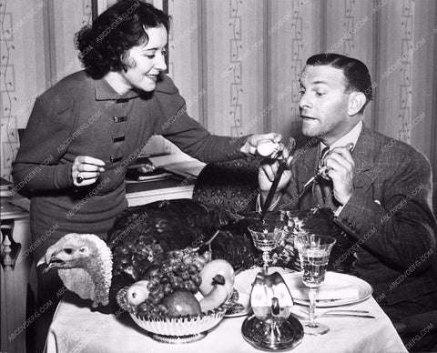 Gracie Allen George Burns redefine stuffed turkey dinner Thanksgiving 4330-16