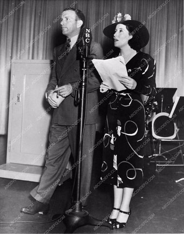 George Burns Gracie Allen and NBC radio microphone 4330-33