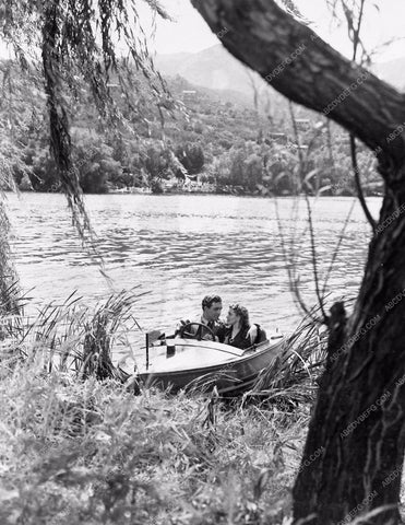 Ellen Drew Robert Paige enjoying a boat ride Women Without Names 4361-27