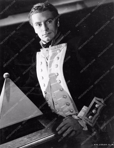 handsome Laurence Olivier as Lord Hamilton That Hamilton Woman 4437-06