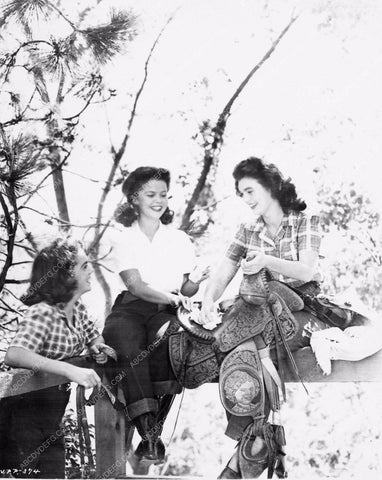 candid Shirley Temple and friends behind the scenes 4439-13