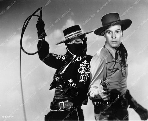 Linda Stirling George Lewis western serial film Zorro's Black Whip 4519-20
