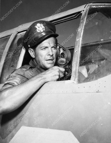 Bob Cummings TV The Twilight Zone ep King Nine Will Not Return 4548-13